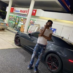 Meet your Posher, Kenyon